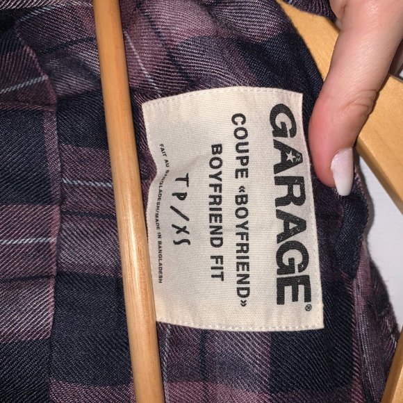 FREE with purchase over $30 🤩Garage Boyfriend Fit purple hooded plaid - XS NWT - Picture 3 of 5
